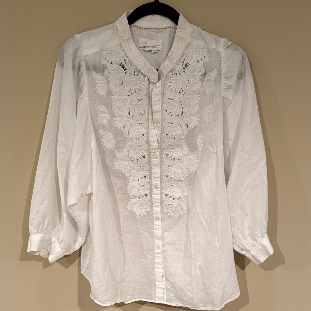 Anthropologie Chic White Embroidered Blouse size XL